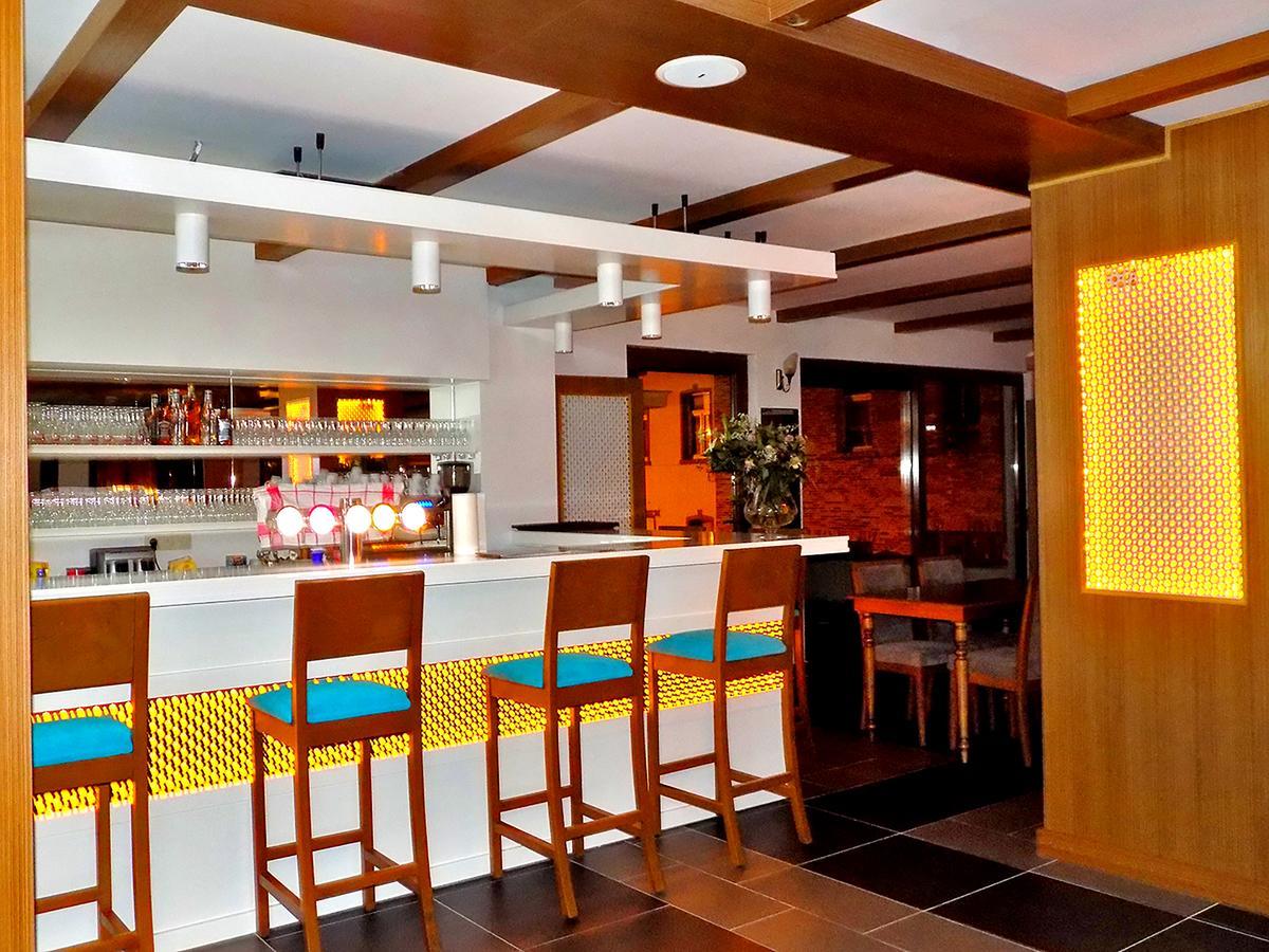 Machelen Fly Inn Hotel Lounge المظهر الخارجي الصورة