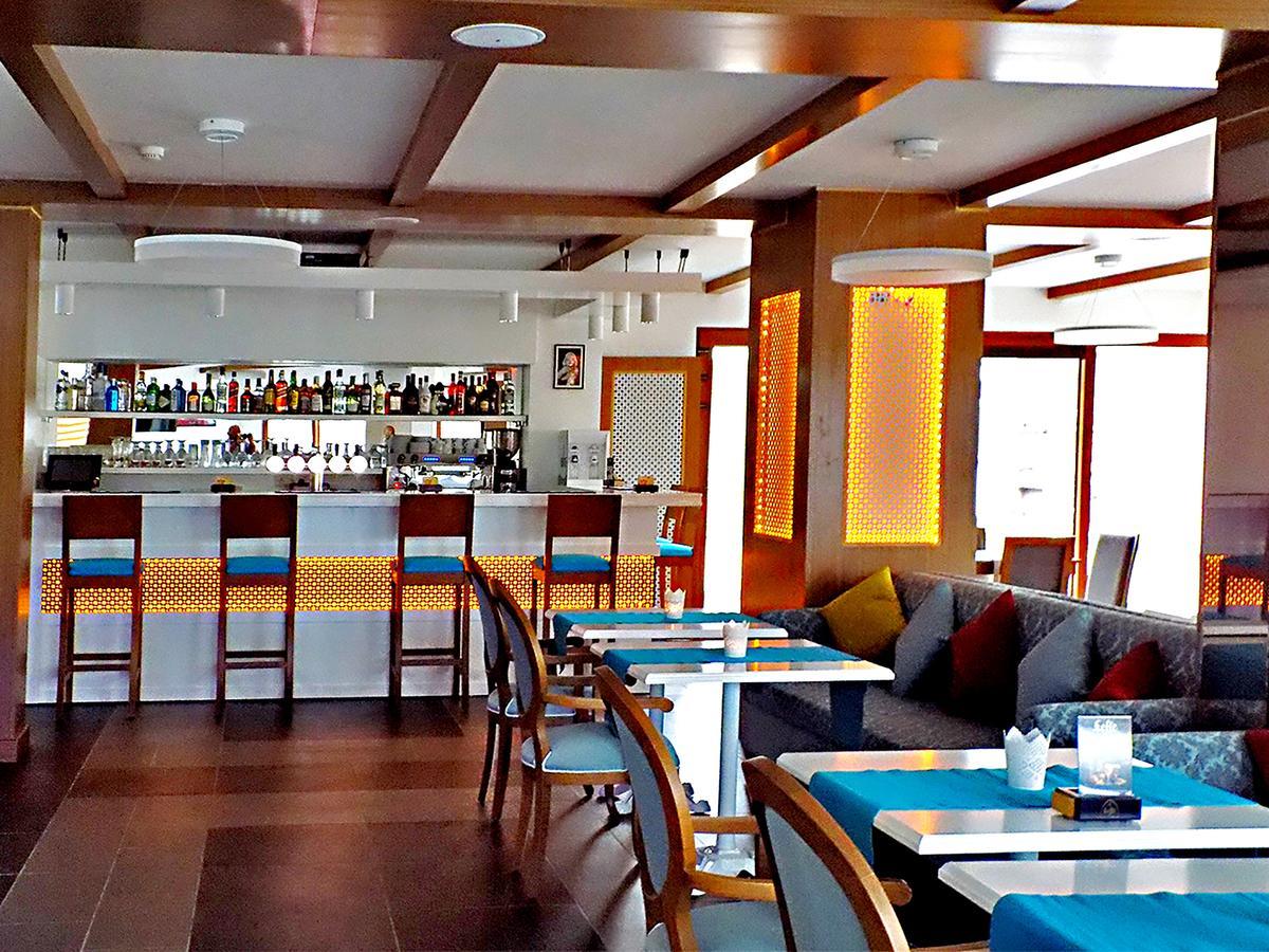 Machelen Fly Inn Hotel Lounge المظهر الخارجي الصورة