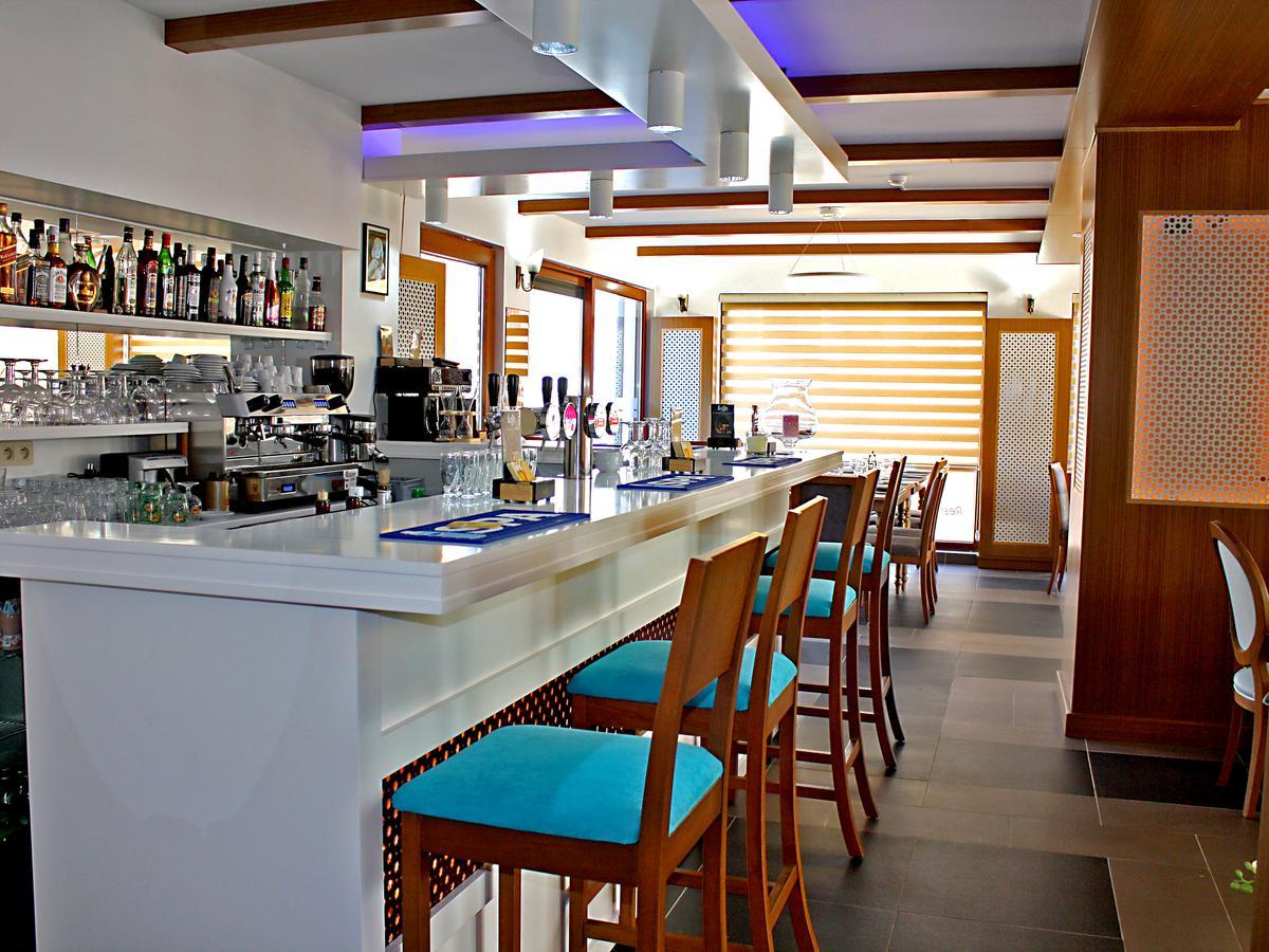 Machelen Fly Inn Hotel Lounge المظهر الخارجي الصورة